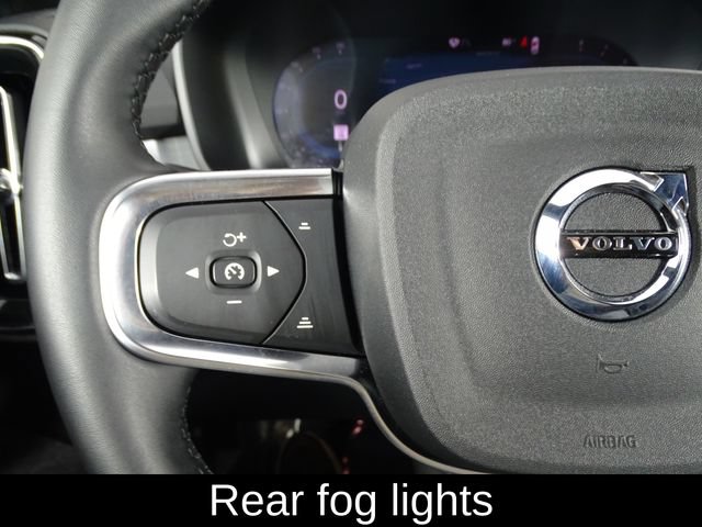 Used 2025 Volvo XC40 B5 Core AWD/4WD image 26