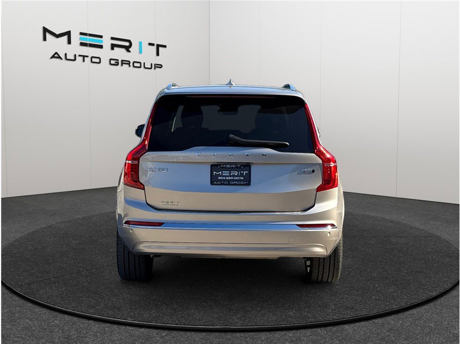 Used 2023 Volvo XC90 B5 Plus Bright image 8