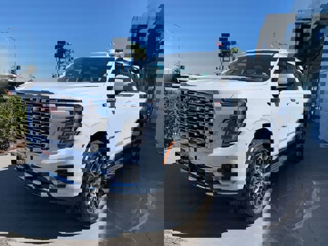 New 2026 GMC Yukon Denali w/ Advanced Technology Package image 2