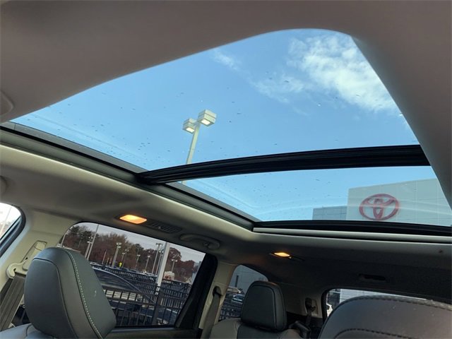 Used 2023 Subaru Ascent Onyx Edition image 30