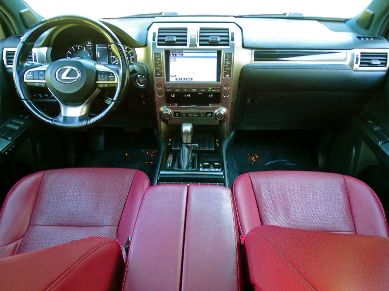 Used 2021 Lexus GX 460 Premium w/ Premium Package AWD/4WD image 32