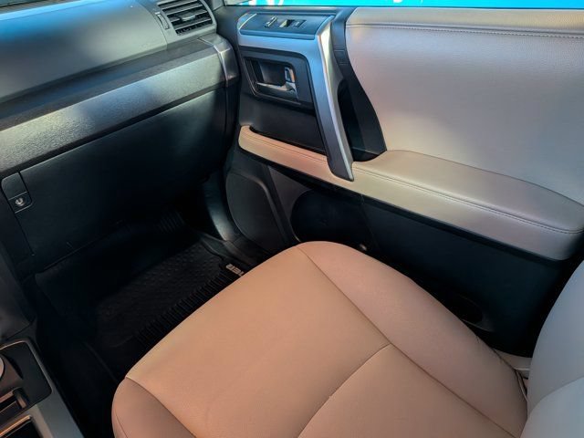 Used 2017 Toyota 4Runner SR5 Premium AWD/4WD image 17