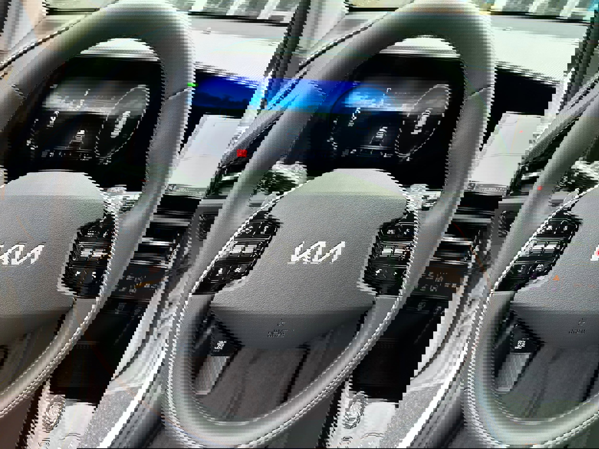 New 2025 Kia Niro Wind image 44