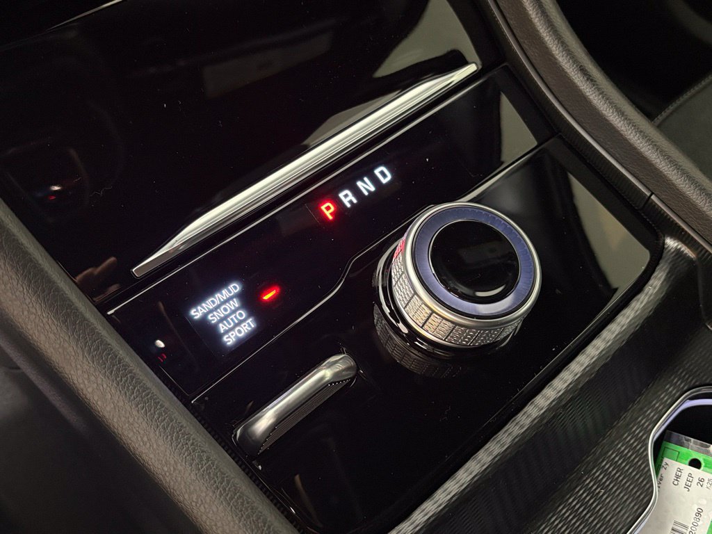 New 2026 Jeep Grand Cherokee Altitude AWD/4WD image 29