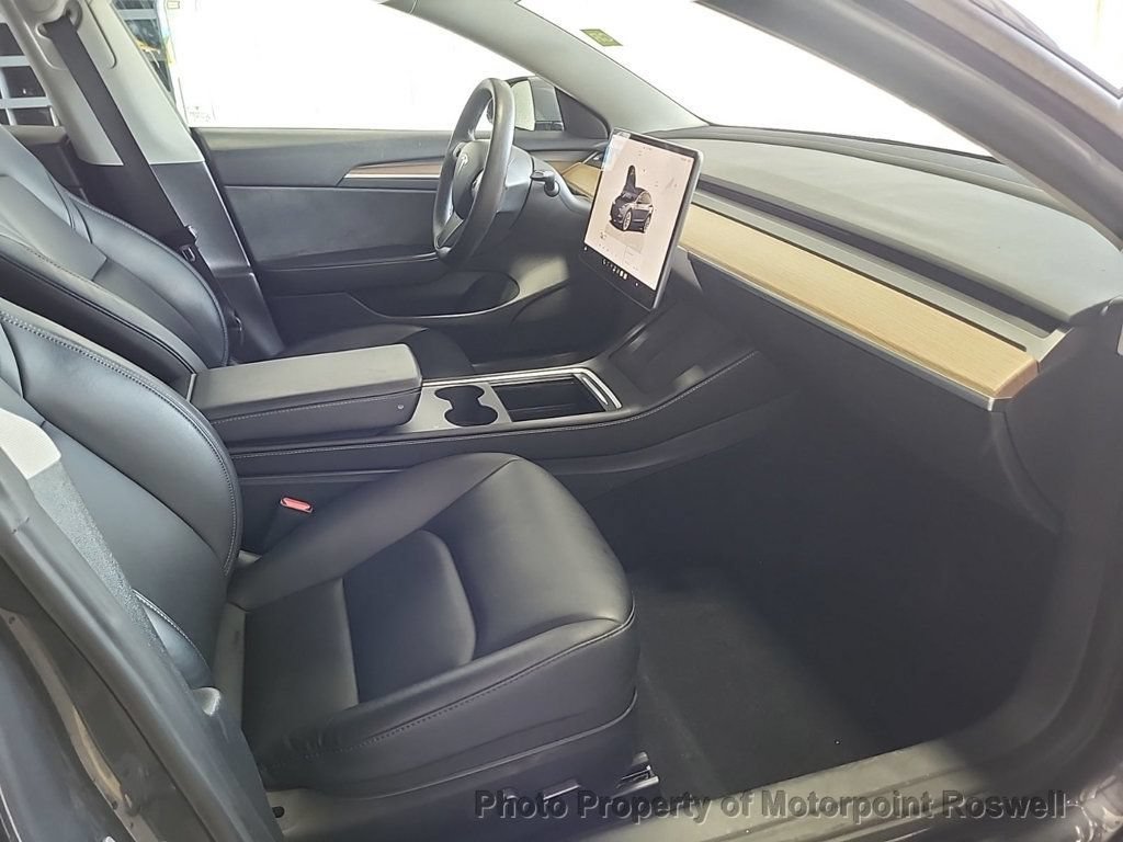 Used 2023 Tesla Model 3 Standard Range RWD image 4