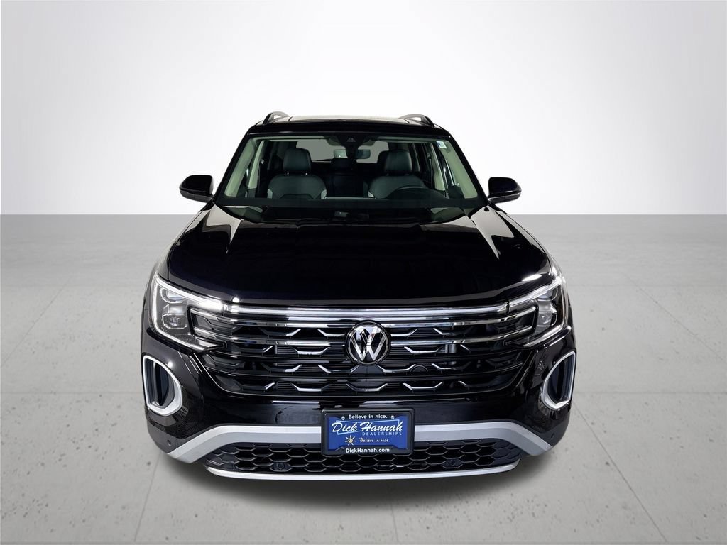 New 2026 Volkswagen Atlas Peak Edition AWD/4WD image 3