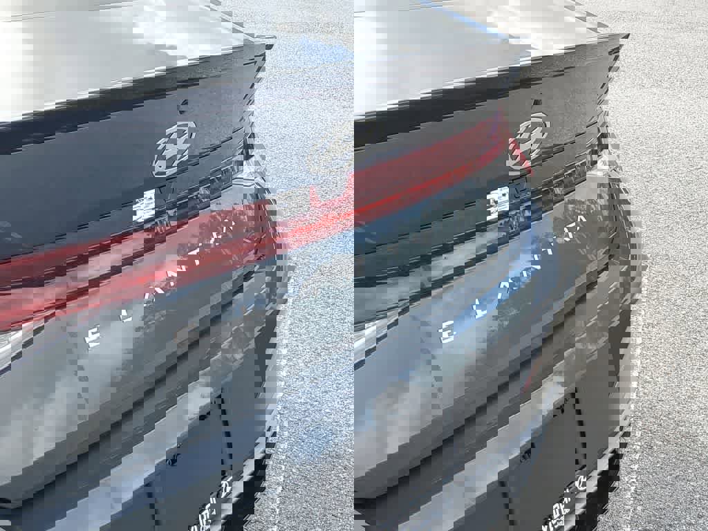 New 2026 Hyundai Elantra SEL Sport Premium image 6