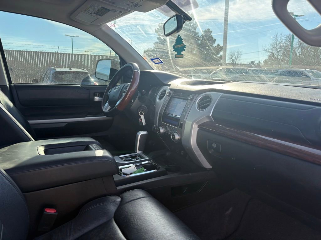 Used 2015 Toyota Tundra Limited w/ Limited Premium Package image 9