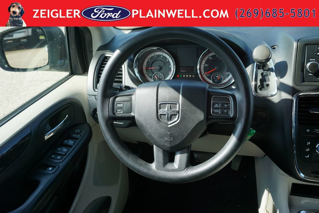 Used 2016 Dodge Grand Caravan SXT FWD image 15