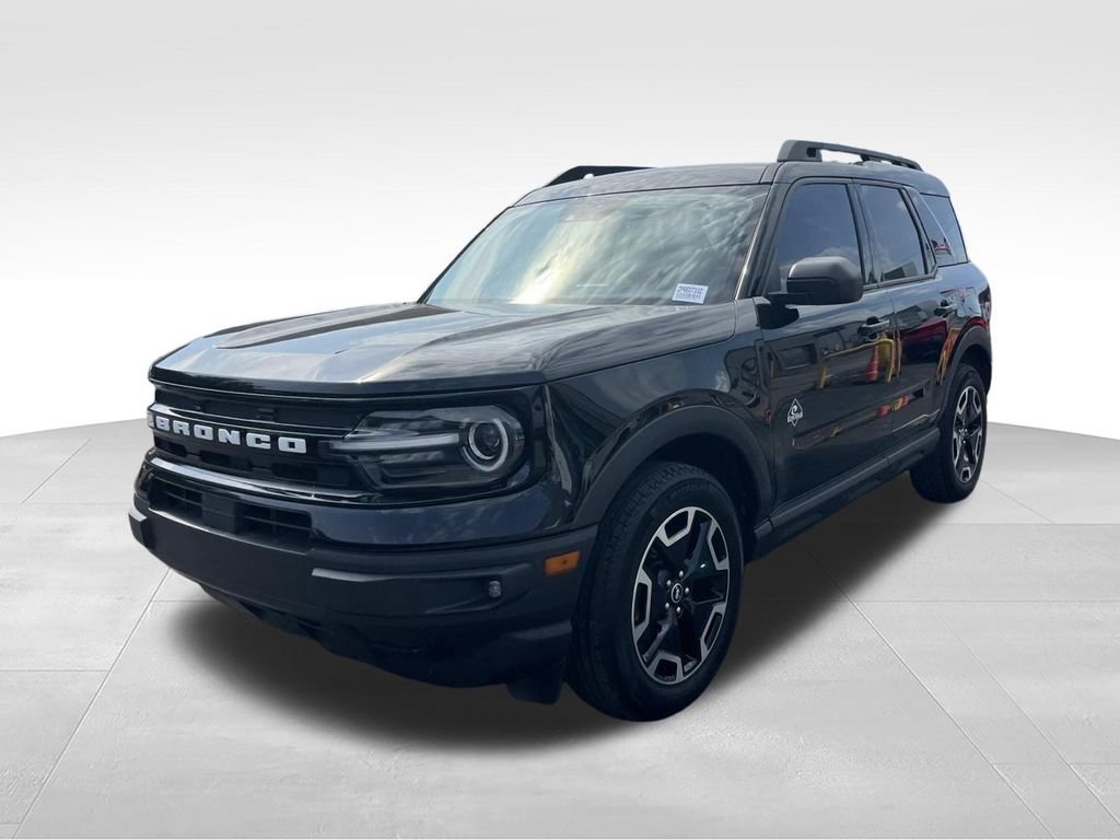 Used 2023 Ford Bronco Sport Outer Banks w/ Tech Package AWD/4WD image 9