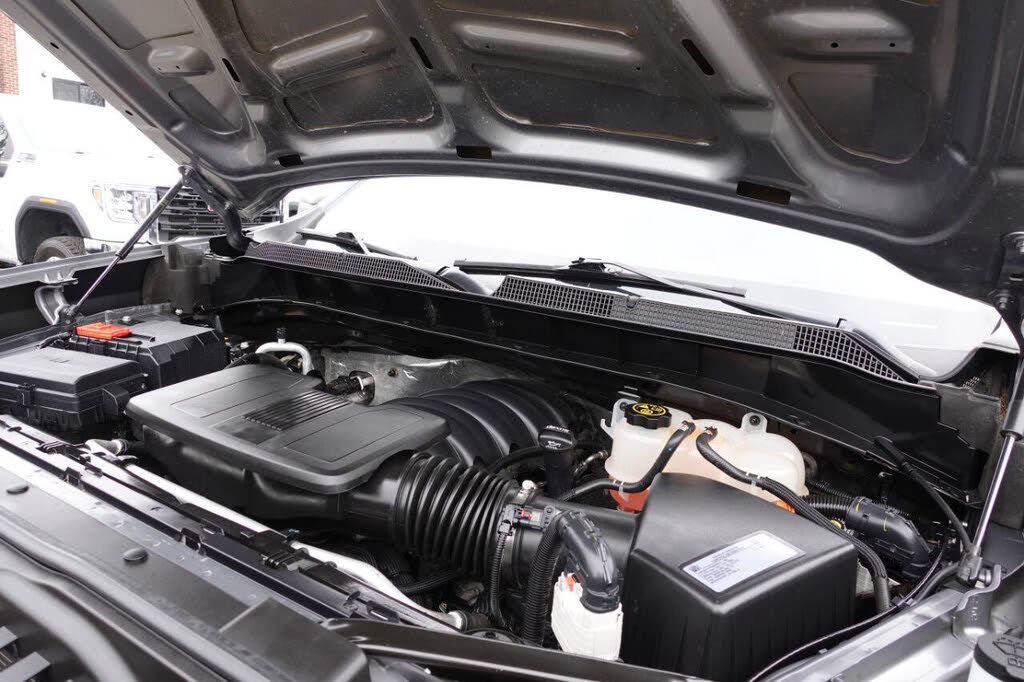Used 2021 Chevrolet Silverado 1500 Custom w/ LPO, Dark Essentials Package AWD/4WD image 51
