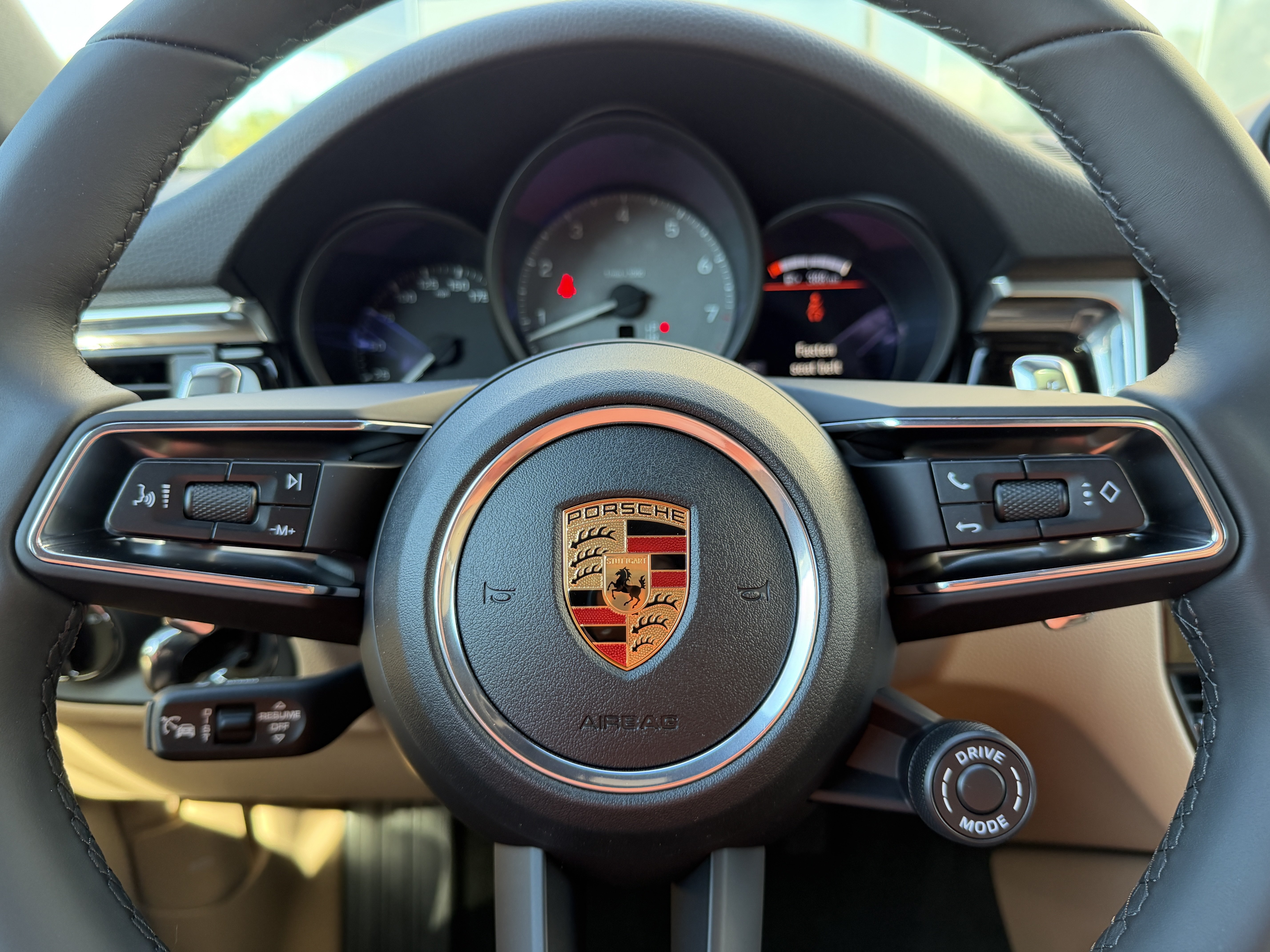 New 2026 Porsche Macan S AWD/4WD image 36