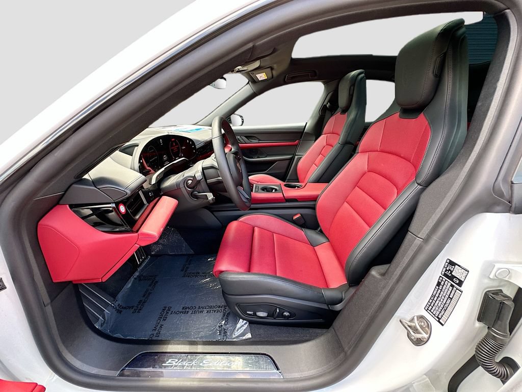 New 2026 Porsche Taycan 4S Black Edition AWD/4WD image 5