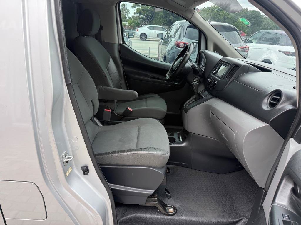 Used 2015 Nissan NV200 SV w/ Technology Package FWD image 13