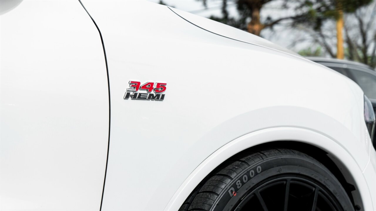 Used 2018 Dodge Durango R/T w/ Technology Group image 12