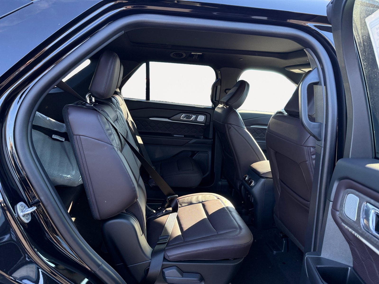 New 2026 Ford Explorer Platinum w/ LUX Leather Package AWD/4WD image 18