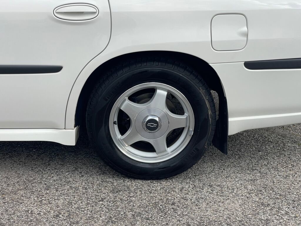 Used 2002 Chevrolet Impala LS w/ Preferred Equipment Group image 24