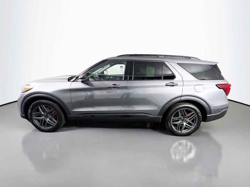 New 2026 Ford Explorer ST w/ Sun And Sound Package image 6