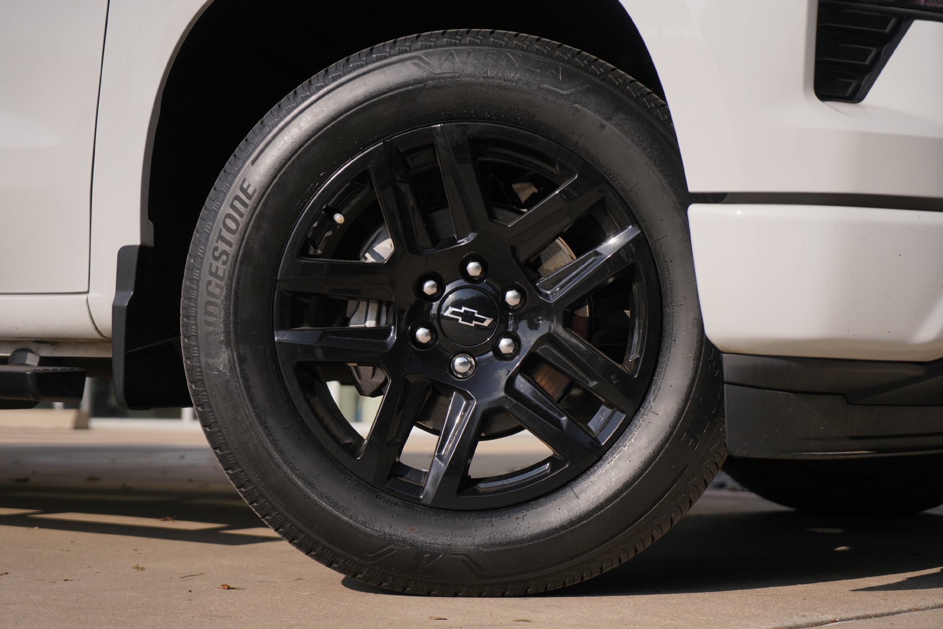 Used 2023 Chevrolet Silverado 1500 Custom RWD image 3