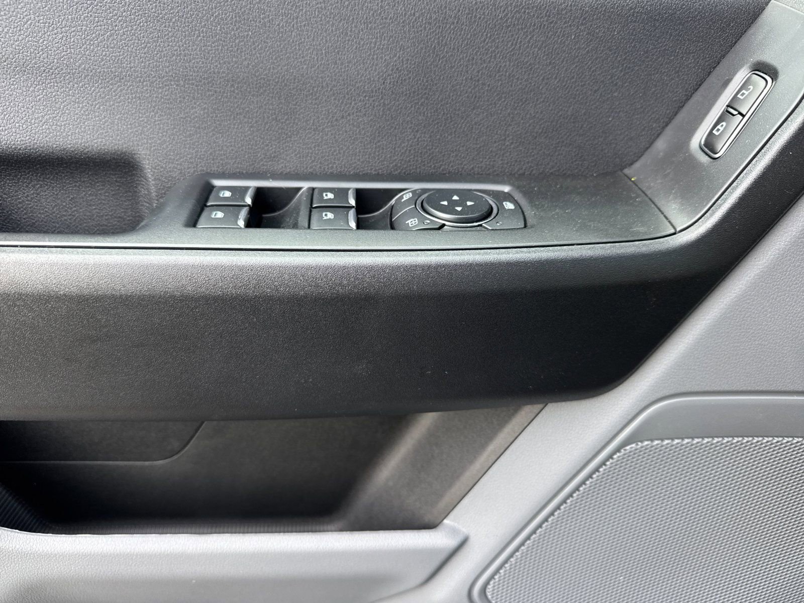 New 2026 Ford F350 XL w/ XL Chrome Package image 10