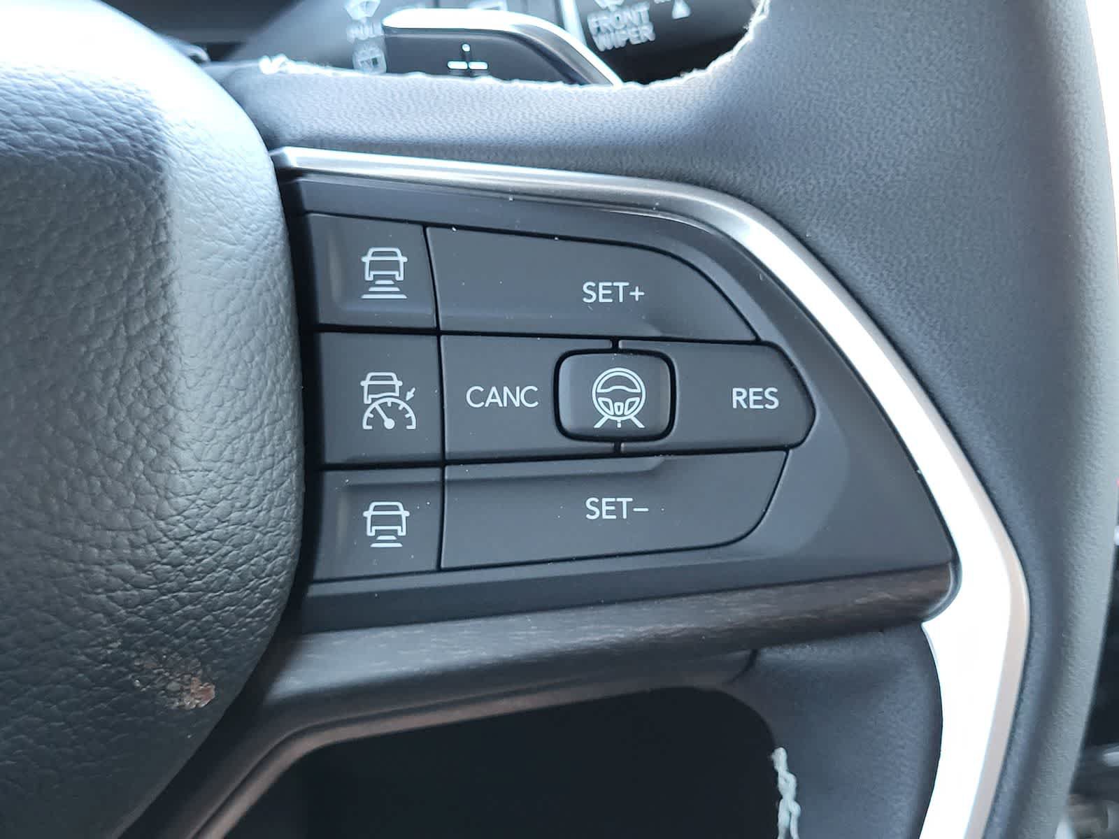 New 2026 Jeep Grand Cherokee L Limited AWD/4WD image 13