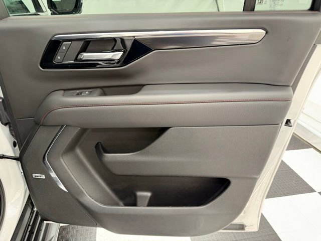 New 2025 Chevrolet Suburban RST w/ RST Capability Package image 28