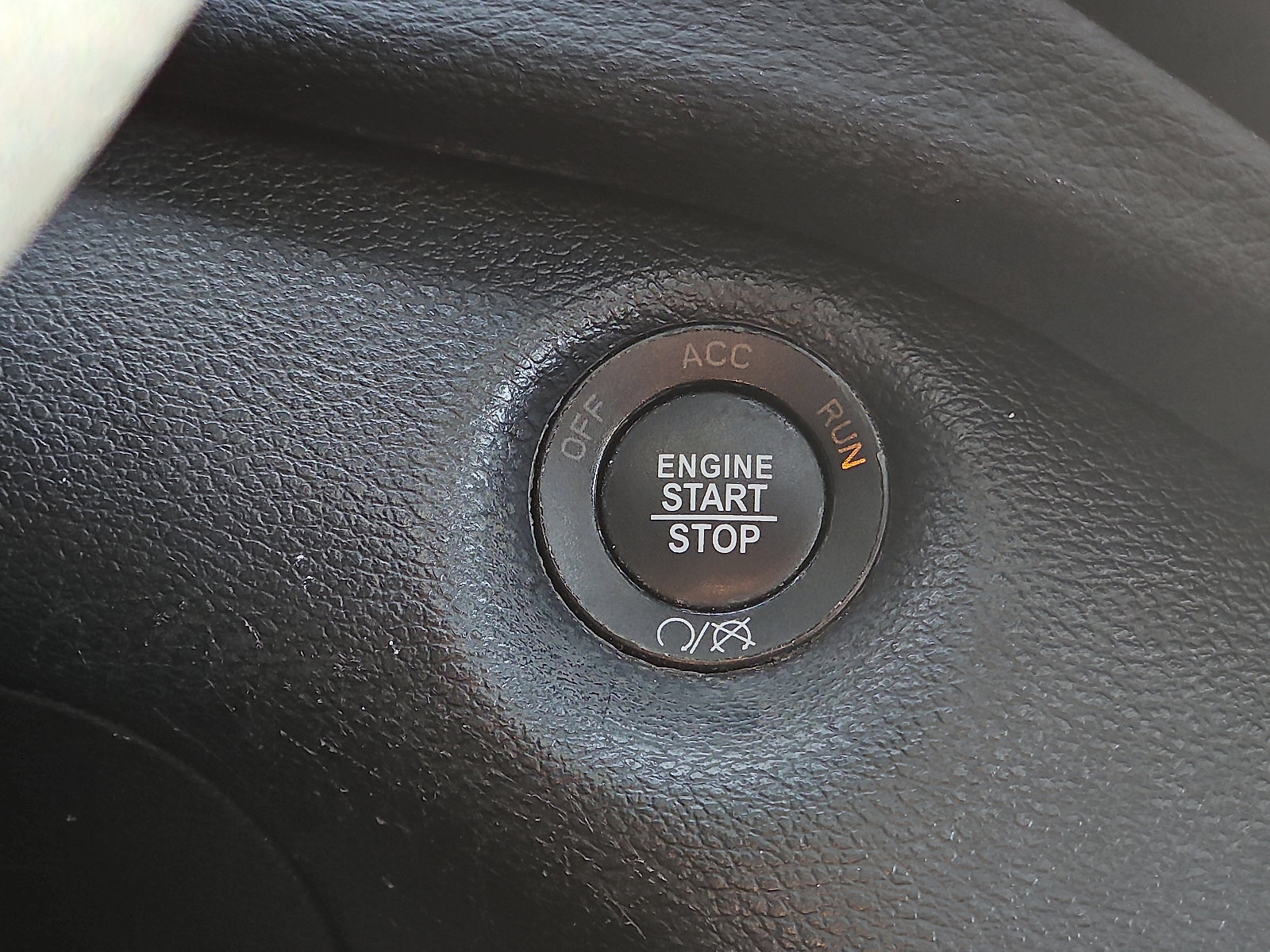 Used 2021 Jeep Cherokee Latitude Lux 80th Anniv w/ Quick Order Package 26U 80TH image 23