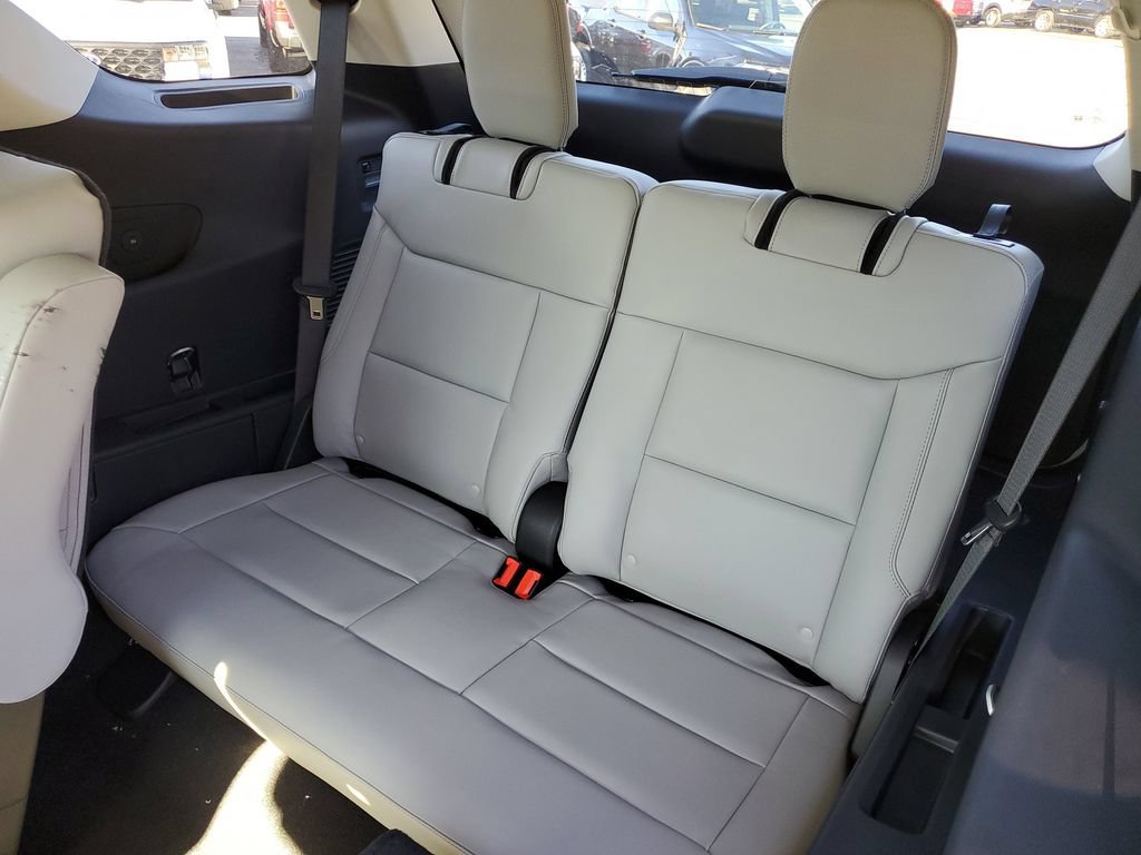 New 2026 Ford Explorer Active w/ Active Comfort Package AWD/4WD image 33