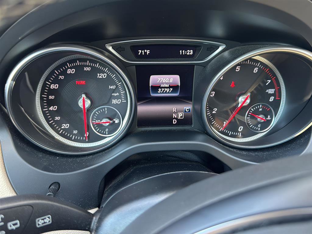 Used 2019 Mercedes-Benz GLA 250 4MATIC image 2