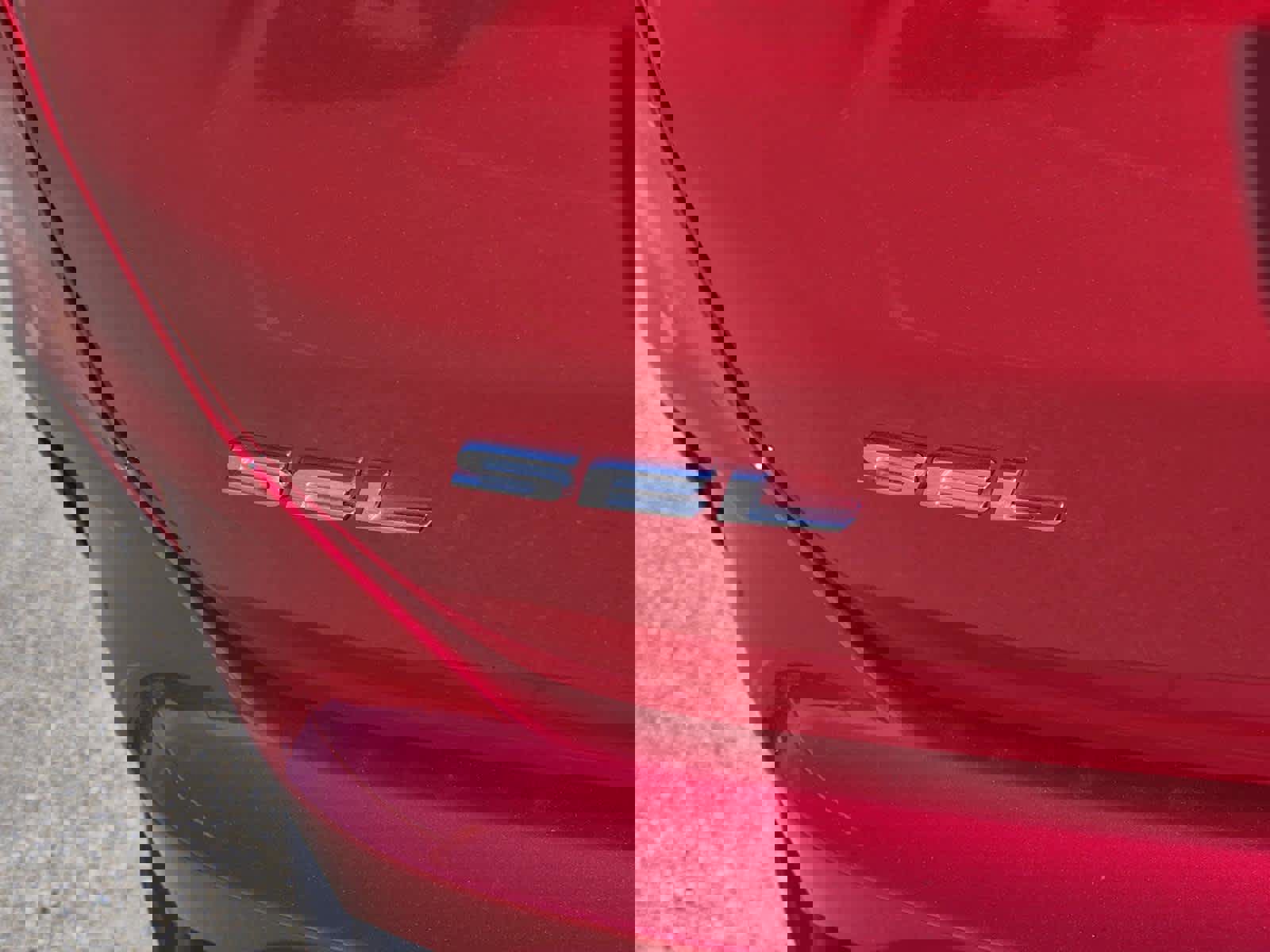 Used 2024 Ford Edge SEL w/ Convenience Package image 9