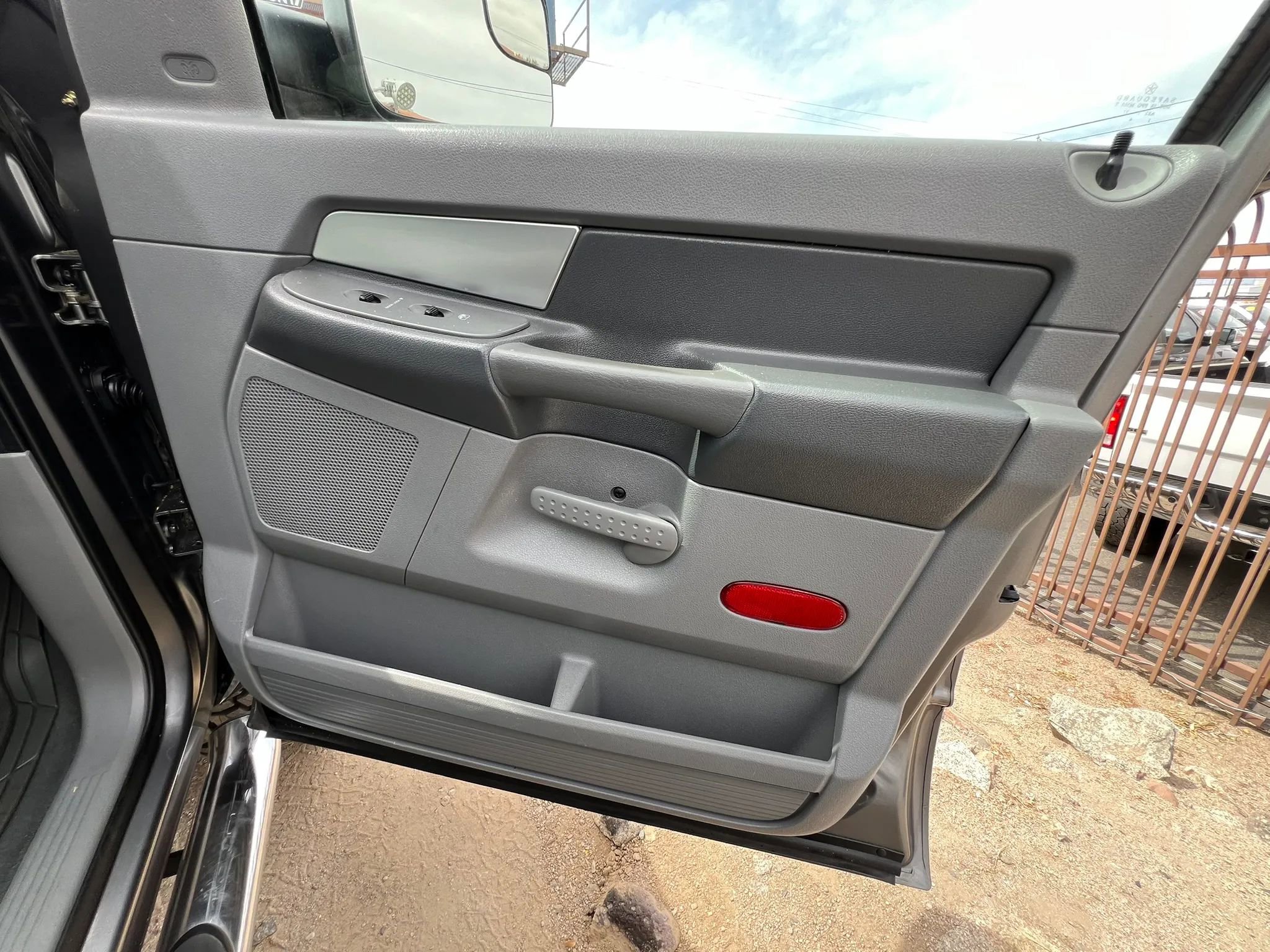 Used 2007 Dodge Ram 3500 Truck SLT AWD/4WD image 20