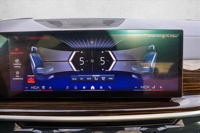 Used 2024 BMW X5 xDrive50e image 20