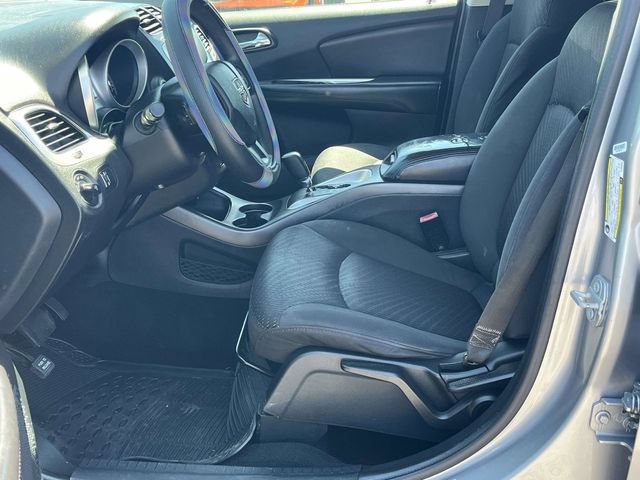 Used 2017 Dodge Journey SXT FWD image 13