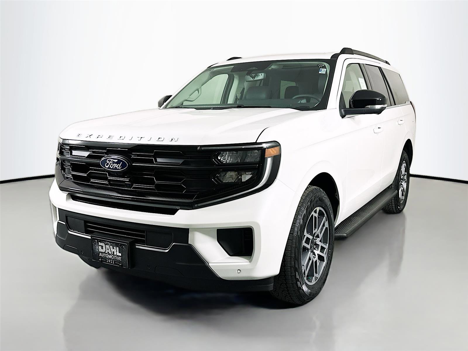 New 2026 Ford Expedition Active image 3