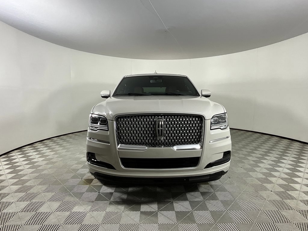 Used 2022 Lincoln Navigator Reserve image 7