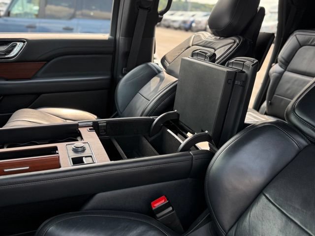 Used 2023 Lincoln Navigator L Reserve AWD/4WD image 29