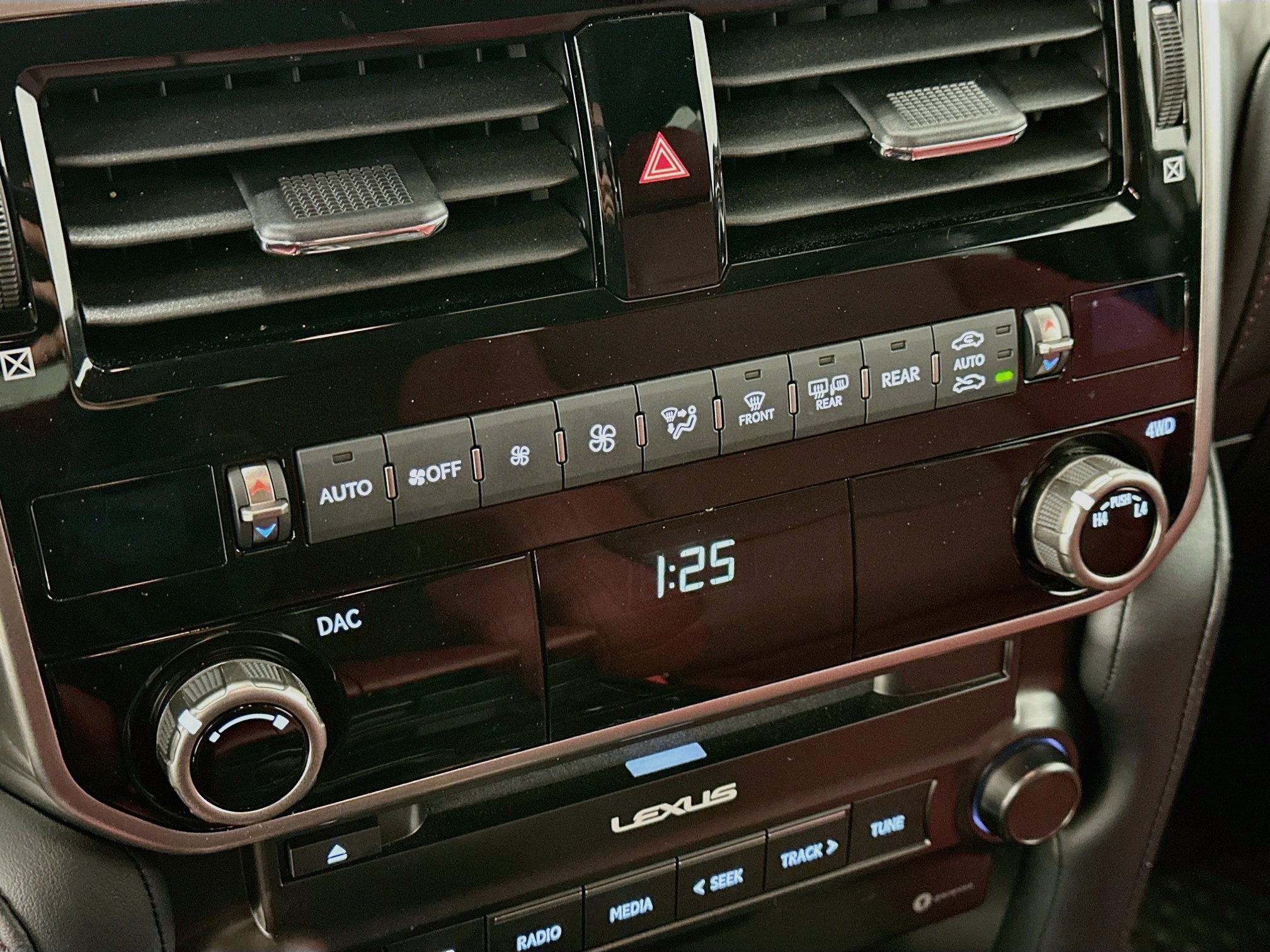 Used 2023 Lexus GX 460 Premium w/ Premium Package AWD/4WD image 24
