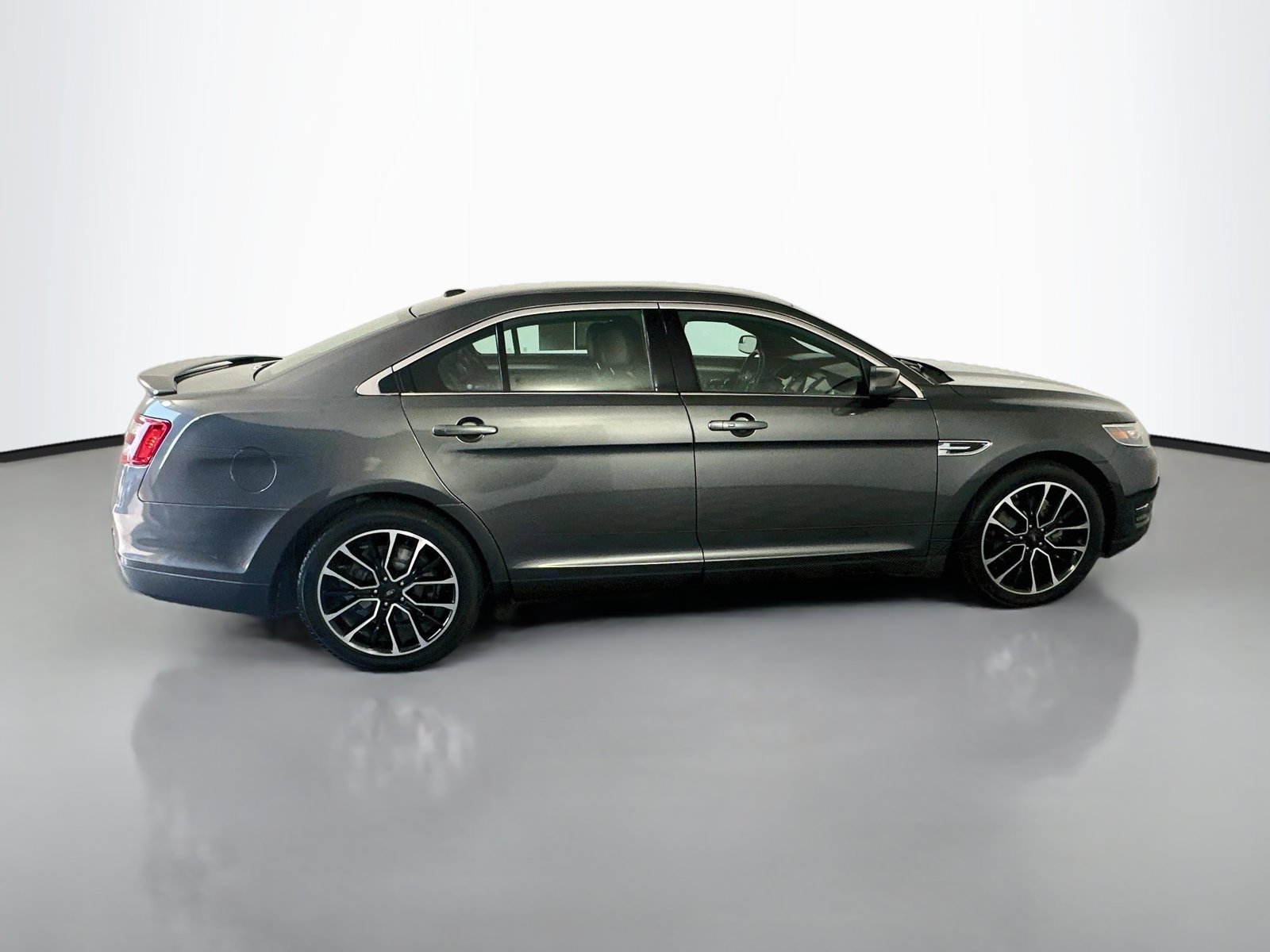 Used 2019 Ford Taurus SEL w/ Equipment Group 201A FWD image 8