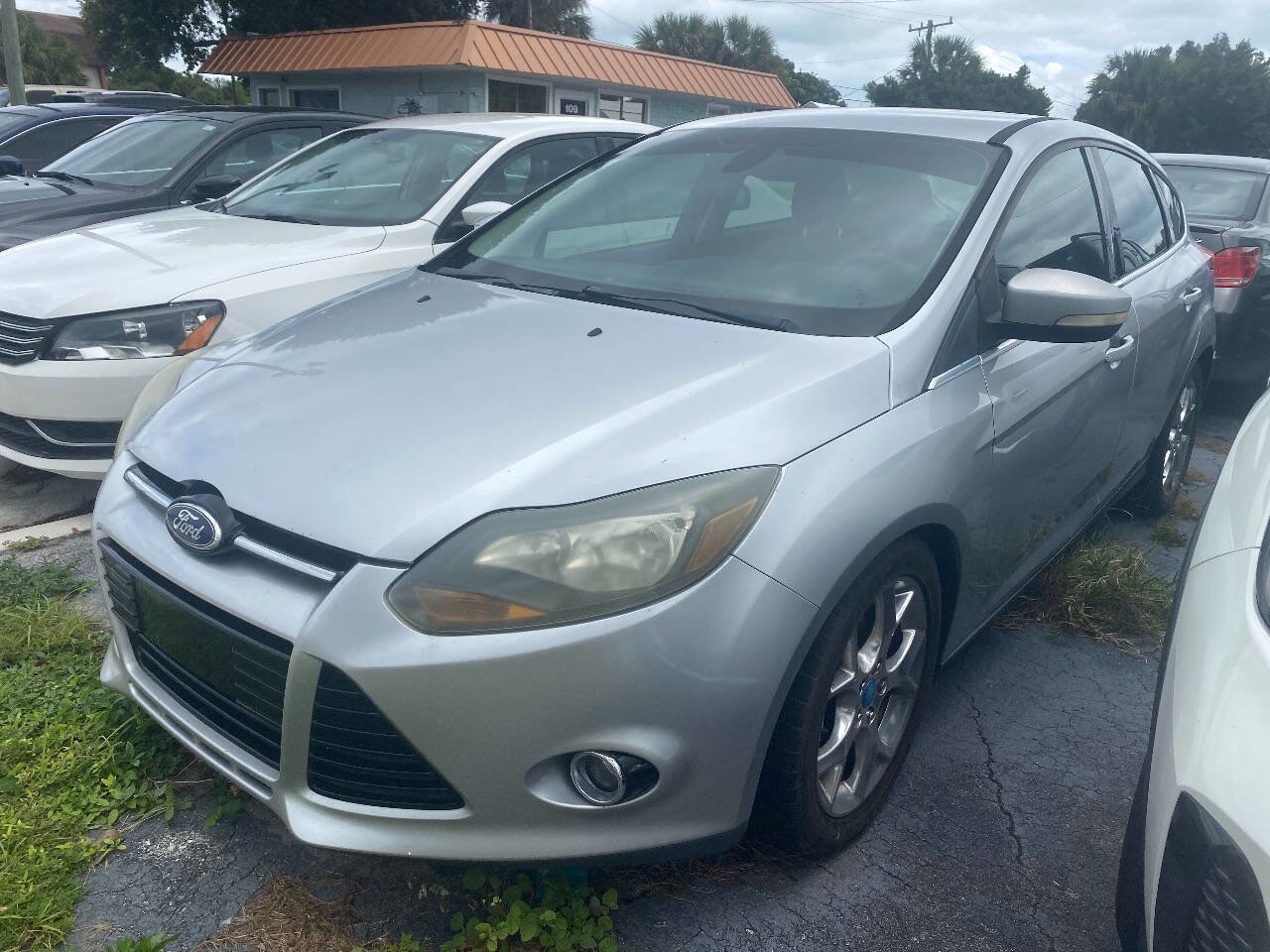 Used 2012 Ford Focus Titanium image 1