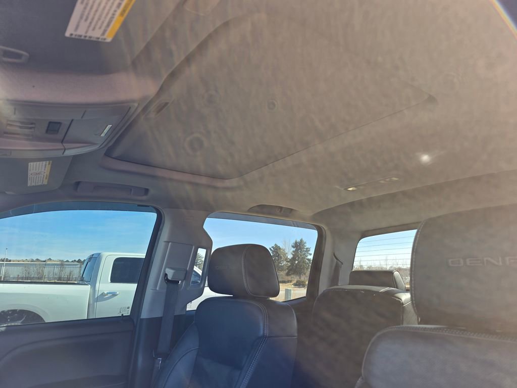 Used 2017 GMC Sierra 2500 Denali w/ Duramax Plus Package image 28