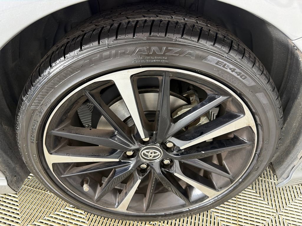 Used 2020 Toyota Camry XSE FWD image 13