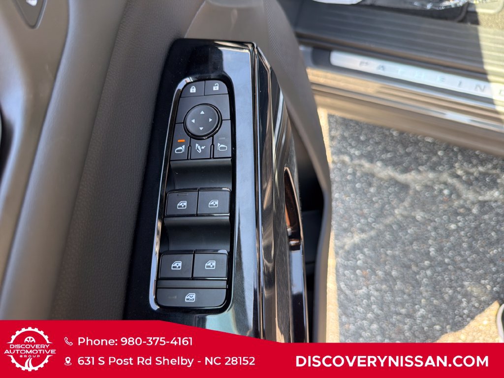 New 2026 Nissan Pathfinder Platinum AWD/4WD image 12