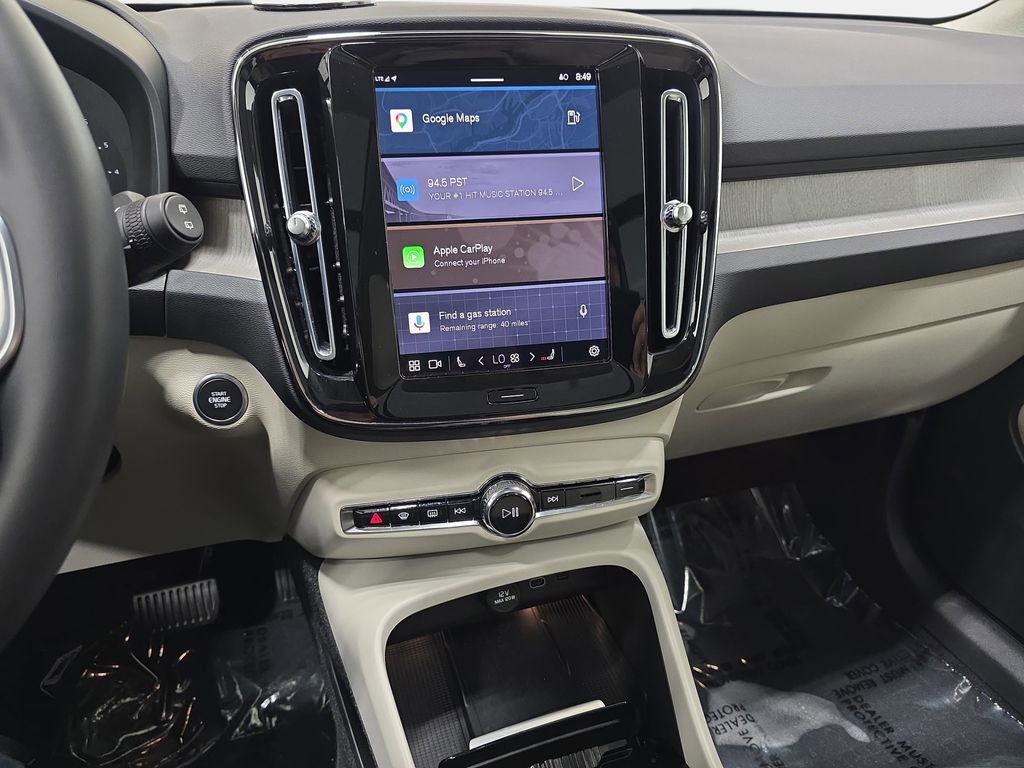 Used 2023 Volvo XC40 B5 Plus AWD/4WD image 20