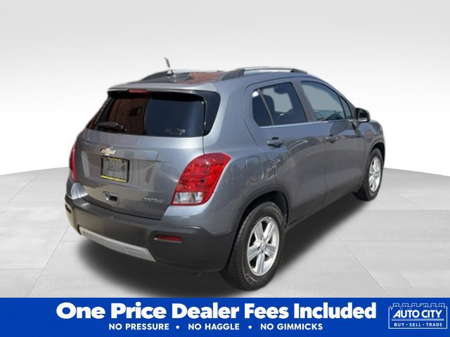 Used 2015 Chevrolet Trax LT w/ LT Sun and Sound Package FWD image 34