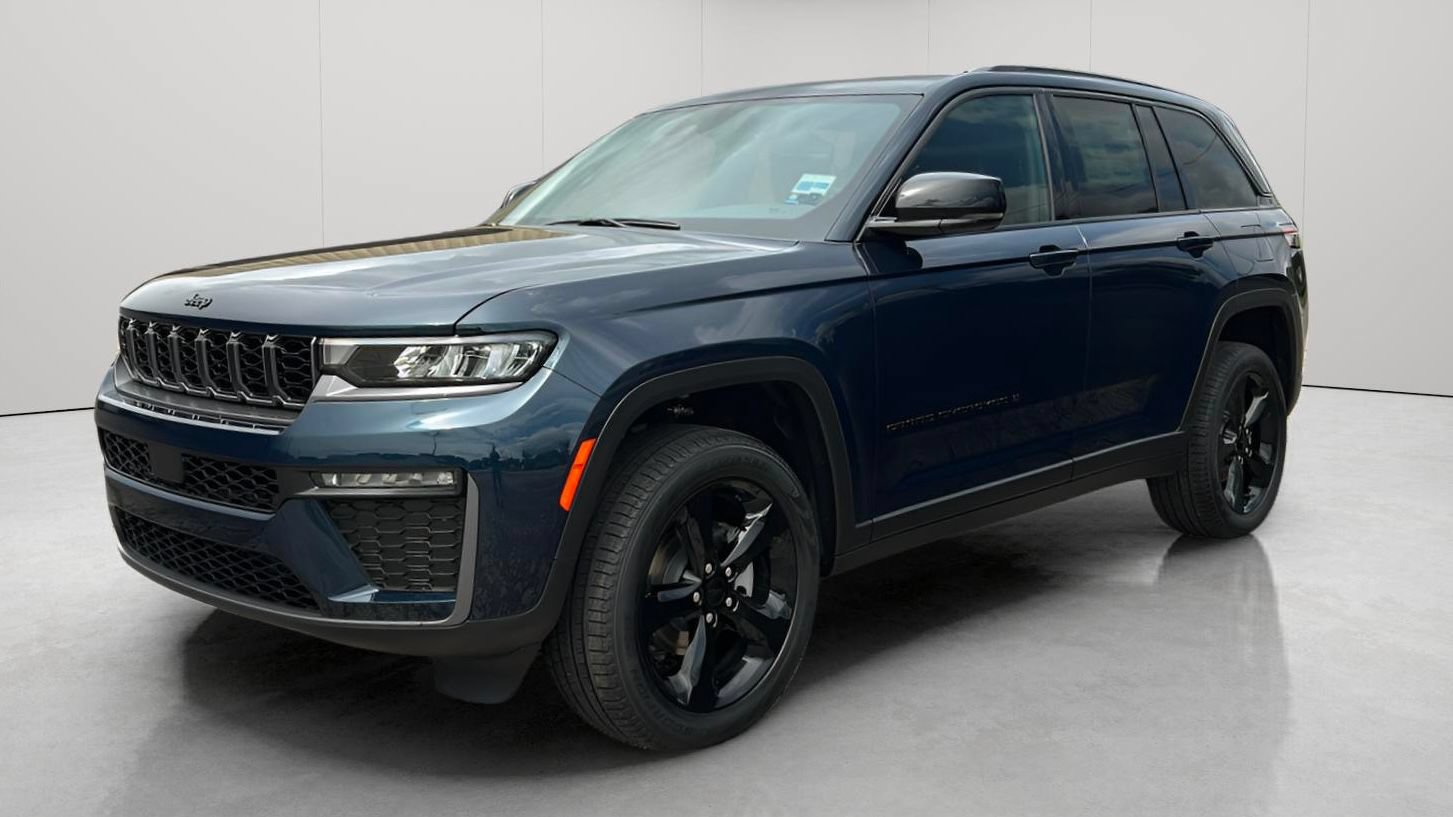 New 2026 Jeep Grand Cherokee Limited w/ Limited Altitude Package AWD/4WD image 10