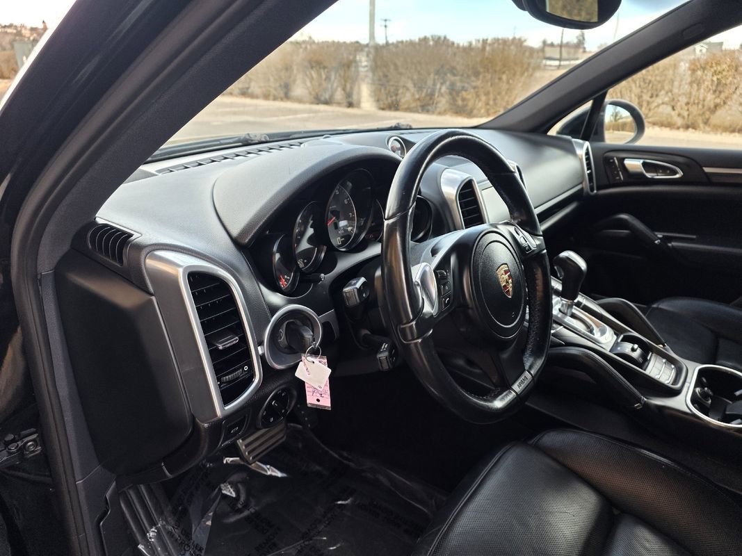 Used 2012 Porsche Cayenne S image 12
