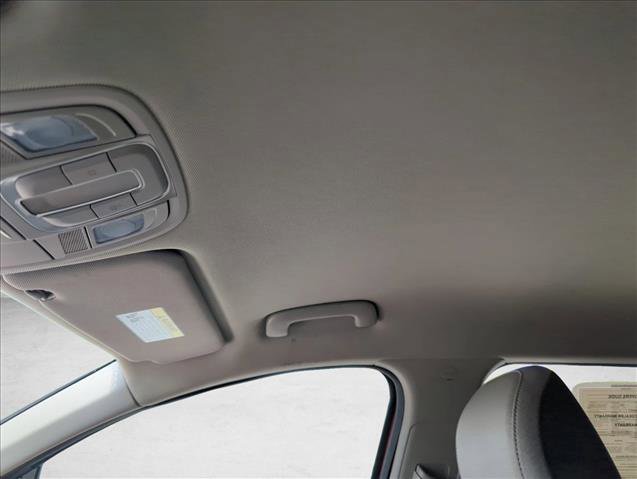 Used 2020 Hyundai Santa Fe SE w/ Cargo Package FWD image 16