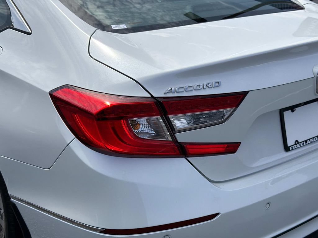 Used 2022 Honda Accord EX-L image 11