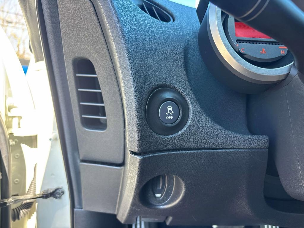 Used 2013 Nissan 370Z Touring w/ Sport Pkg image 14