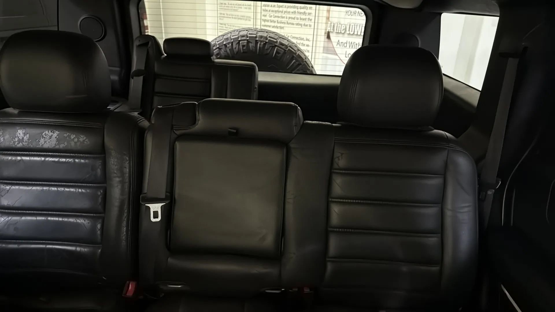 Used 2005 HUMMER H2 w/ Preferred Equipment Group image 21